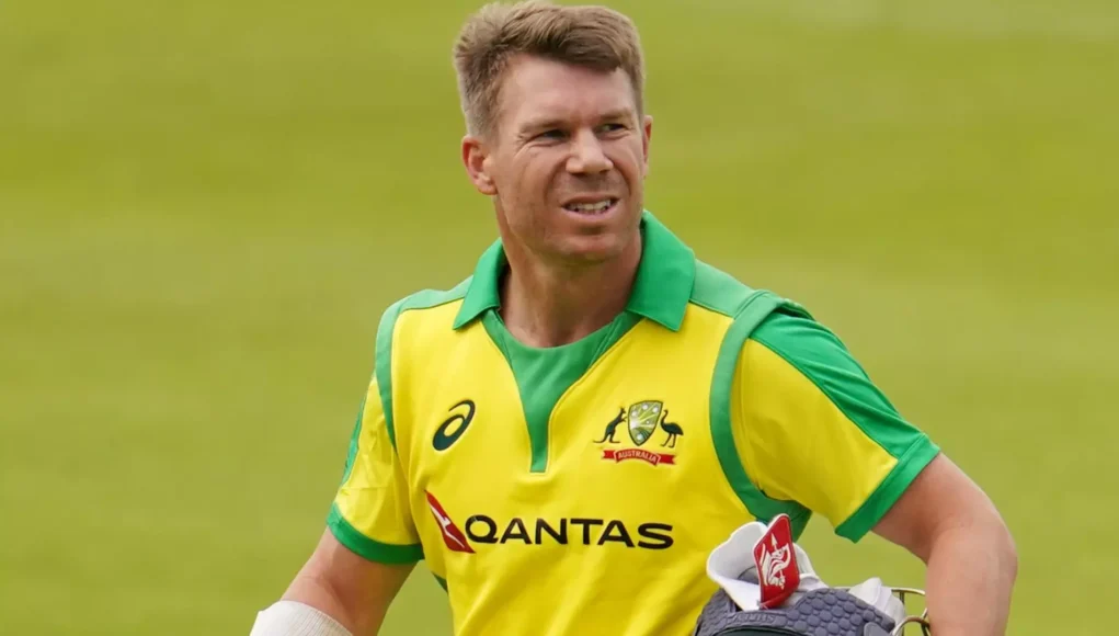 Robinhood will mark Australian cricketer David Warner's Telugu debut. View the First Look poster.