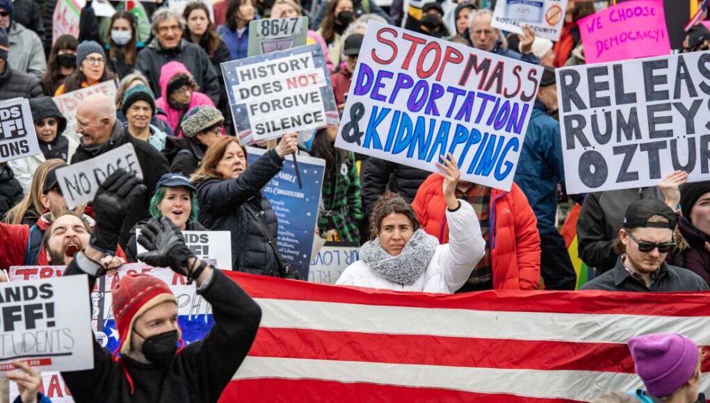 "He's A Lunatic": Thousands Demonstrate Against Trump in the United States