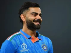 Everyone is in awe of Virat Kohli’s gesture for fans at the Delhi Airport while seated with Shreyas Iyer. When Virat Kohli sat with Shreyas Iyer at the Delhi Airport, he made a gesture for the supporters that left everyone speechless.