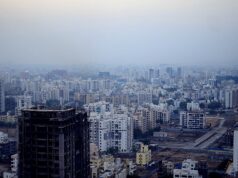 What are the most visited tourist landmarks in Pune that combine natural and man-made wonders? Pune