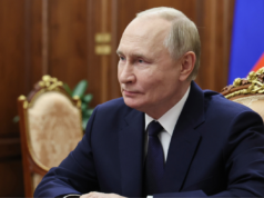 Putin demands the evacuation of Ukrainian soldiers and says the US peace plan needs to be discussed. Putin says the US peace plan must be reviewed and insists that Ukrainian soldiers be evacuated.