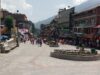 A video of tourists playing on “fake snow” in Manali goes viral, and people on the internet can’t stop laughing. People on the internet can't stop giggling as a video of visitors playing on "fake snow" in Manali goes viral.