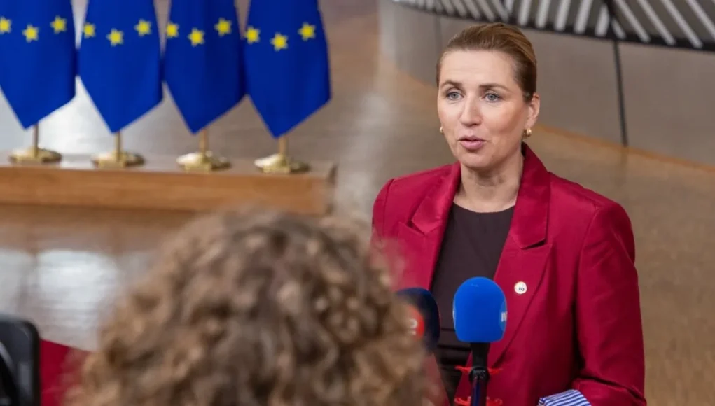 In the midst of the Trump crisis, Denmark’s prime minister travels to Greenland to show support.
