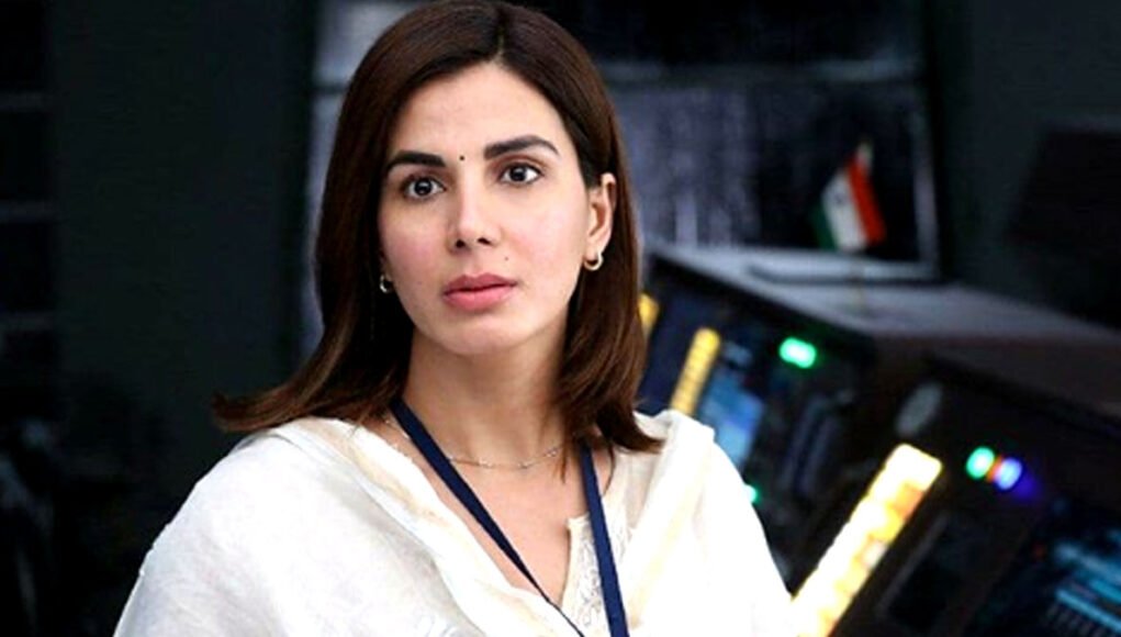 In a sentimental video, Kirti Kulhari formally announces her relationship to co-star Rajeev Siddhartha with four more shots.