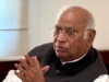Congress President Mallikarjun Kharge receives a notice from ECI on his remarks about Modi and is asked to “explain.”