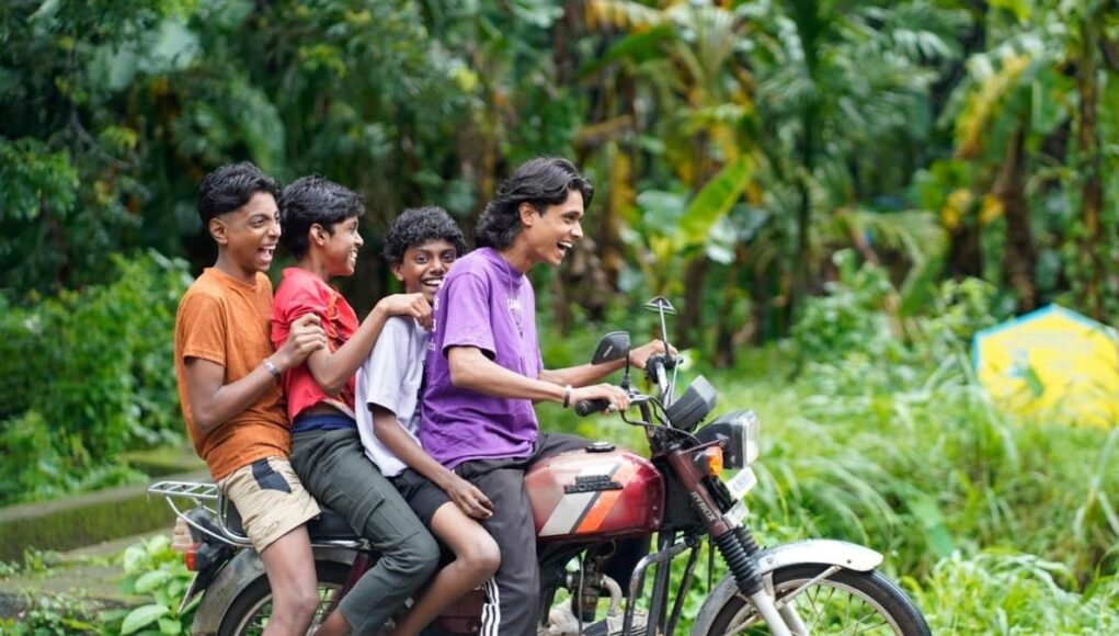 Malayalam short film ‘Country Boys’ regales viewers with humour and performance of the cast Malayalam short film ‘Country Boys’ regales viewers with humour and performance of the cast