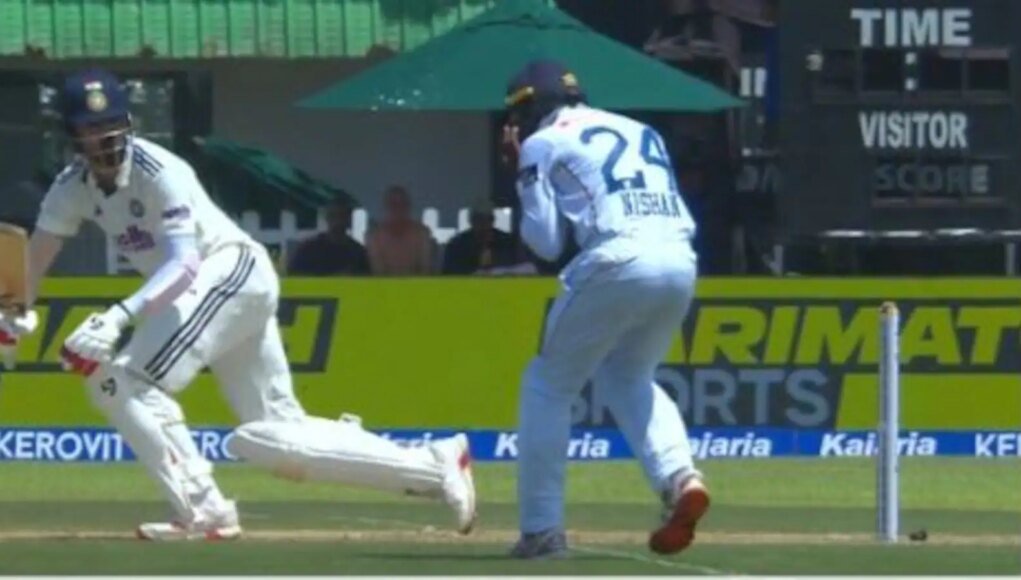 Scary Scenes In Galle As KL Rahul’s Fiery Shot Hits Sri Lanka Star On Helmet During 1st Test Scary Scenes In Galle As KL Rahul’s Fiery Shot Hits Sri Lanka Star On Helmet During 1st Test