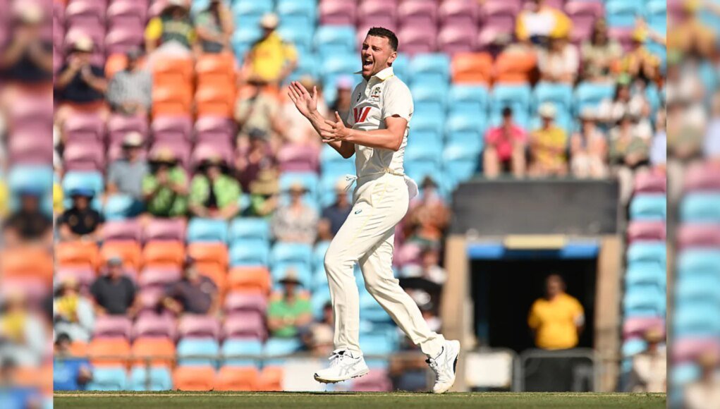 RCB Star Joins Australia’s 300th Wicket Club After Fifer vs Bangladesh
