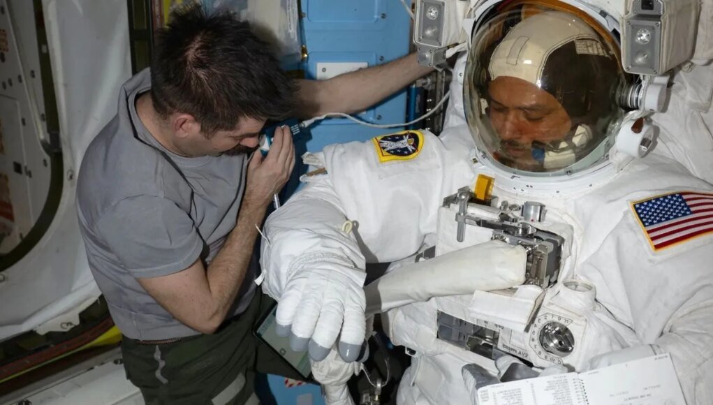ISS crew steps up spacewalk preparations, tests AI and virtual reality tools | Technology News
