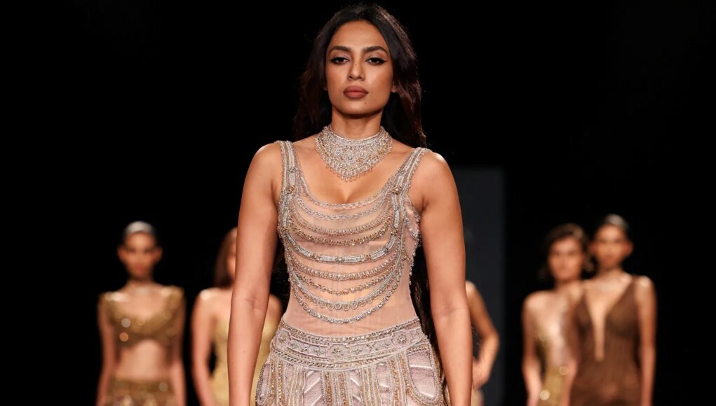 From Human to Goddess: Sobhita Dhulipala’s Magical ICW 2026 Transformation From Human to Goddess: Sobhita Dhulipala’s Magical ICW 2026 Transformation