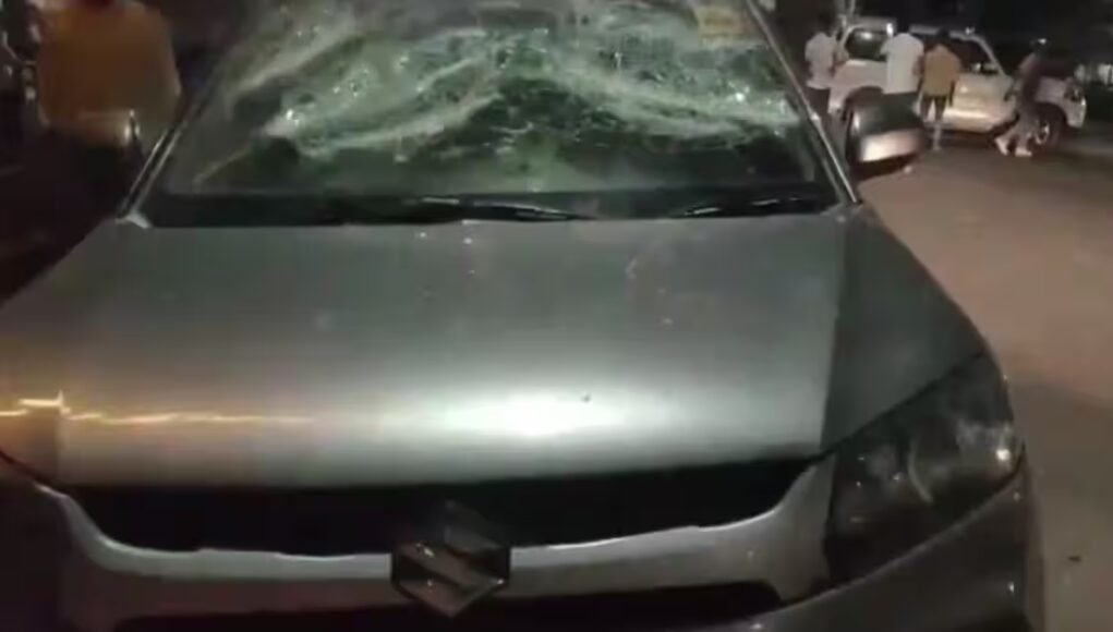 Congress’ Amethi office attacked, cars vandalised; party blames BJP for ‘deadly attack’ Congress’ Amethi office attacked, cars vandalised; party blames BJP for ‘deadly attack’