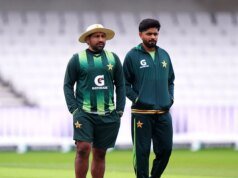 Pakistan Team Members Watch Imran Khan Interview At Lord’s As Coach Sarfaraz Ahmed Plays Dumb