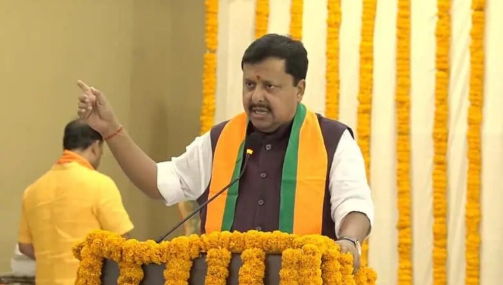 BJP president Nitin Nabin on Tuesday launched a sharp attack on Congress, saying the grand old party is becoming synonymous with criminalisation of politics and corruption. BJP president Nitin Nabin on Tuesday launched a sharp attack on Congress, saying the grand old party is becoming synonymous with criminalisation of politics and corruption.