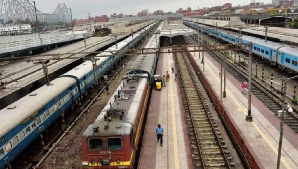 Encroached railway land equals 42 Modi stadiums: RTI Encroached railway land equals 42 Modi stadiums: RTI