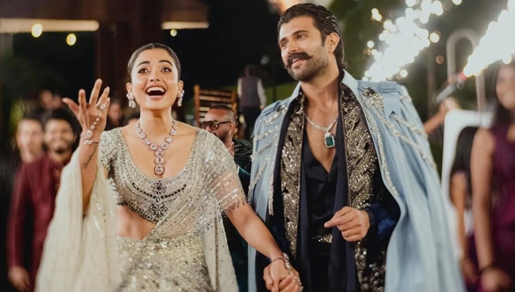 ‘The night Vijay and I danced as one’: Rashmika Mandanna and Vijay Deverakonda channel modern day royals for their sangeet | Fashion News ‘The night Vijay and I danced as one’: Rashmika Mandanna and Vijay Deverakonda channel modern day royals for their sangeet | Fashion News