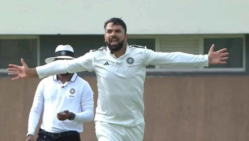 Abid Mushtaq’s 9-Wicket Match Haul Powers North Zone Into Duleep Trophy Semi-Finals