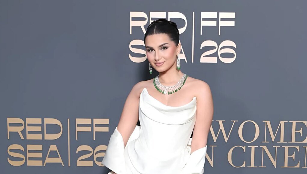 Opera Gloves & Cat-Eye Shades: Tara Sutaria’s Vintage Red Carpet Moment at Cannes