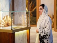 Mandarin Oriental Downtown, Dubai Unveils Signature Fan by Emirati Artist Zeinab Alhashemi | News
