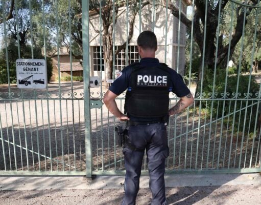 Thieves steal three paintings from Renoir Museum on French Riviera