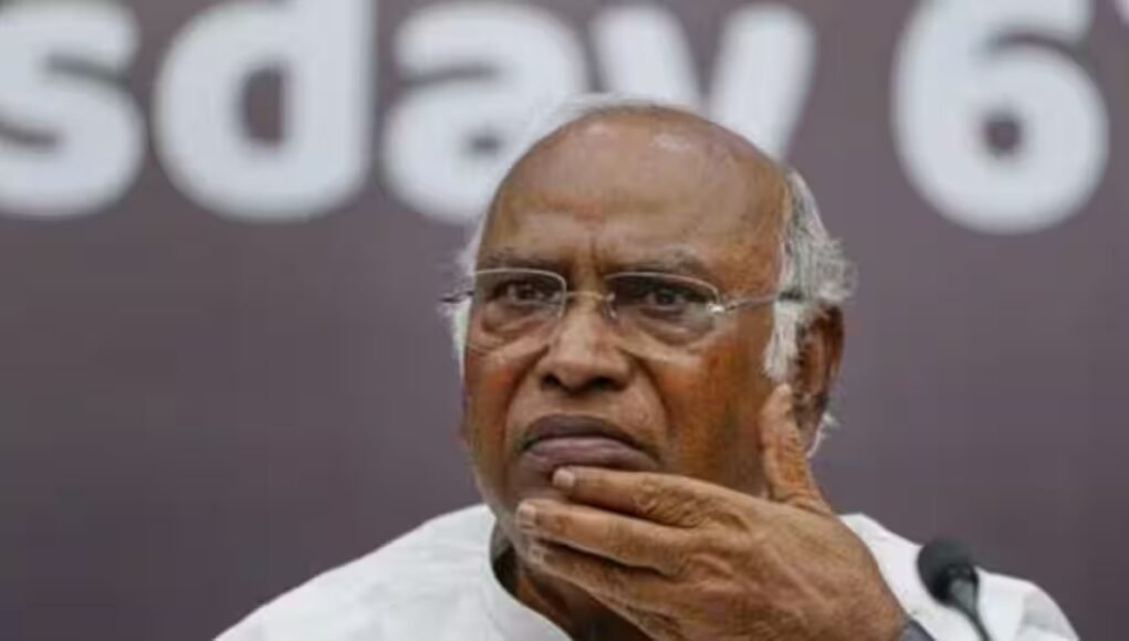 INDIA meet: Mamata Banerjee, Arvind Kejriwal propose Mallikarjun Kharge as PM face, Cong leader says ‘lets win first’ INDIA meet: Mamata Banerjee, Arvind Kejriwal propose Mallikarjun Kharge as PM face, Cong leader says ‘lets win first’