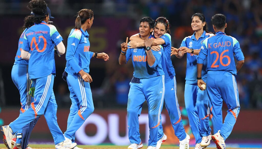 Workload Management Plans In Place For Bowlers In Indian Women’s Cricket Team, Reveals Coach Avishkar Salvi