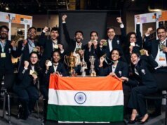 Viswanathan Anand Present Prestigious Nona Gaprindashvili Trophy To Indian Team After Chess Olympiad Win
