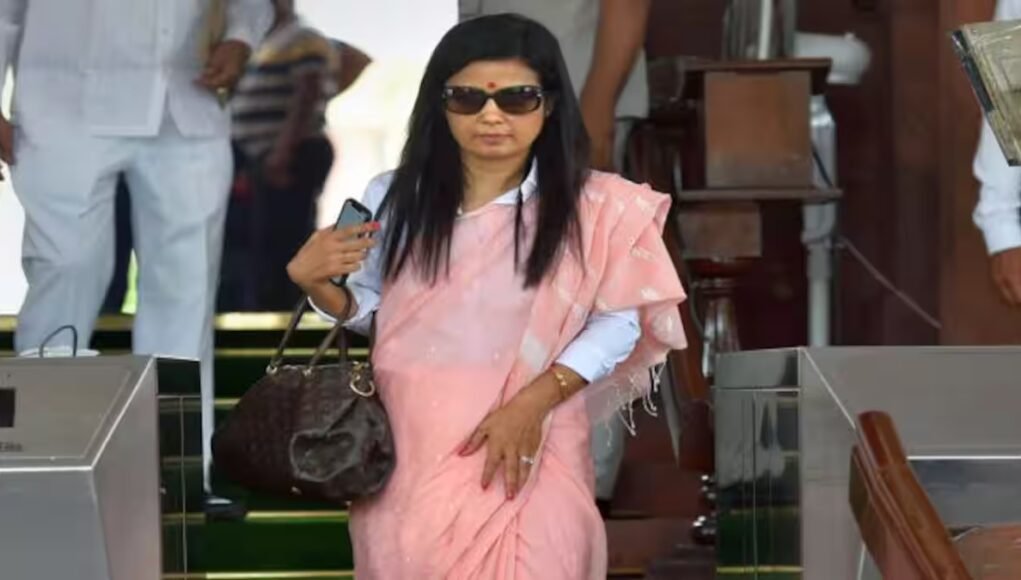 TMC MP Mahua Moitra expelled from Lok Sabha over cash-for-query charge TMC MP Mahua Moitra expelled from Lok Sabha over cash-for-query charge
