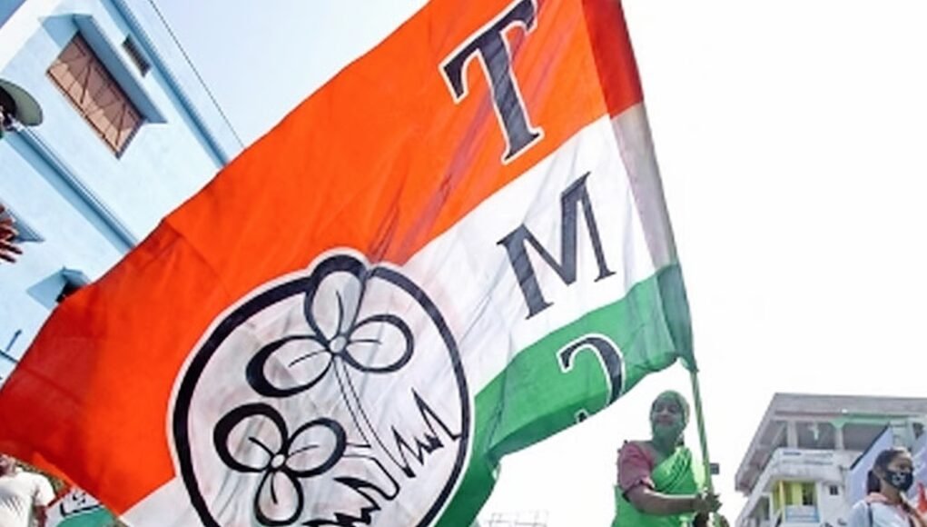 Mamata camp submits new names, symbols after EC freezes AITC identity Mamata camp submits new names, symbols after EC freezes AITC identity