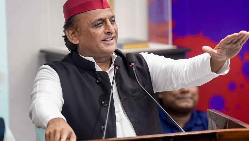 Akhilesh condemns Ayodhya demolition drive, promises compensation