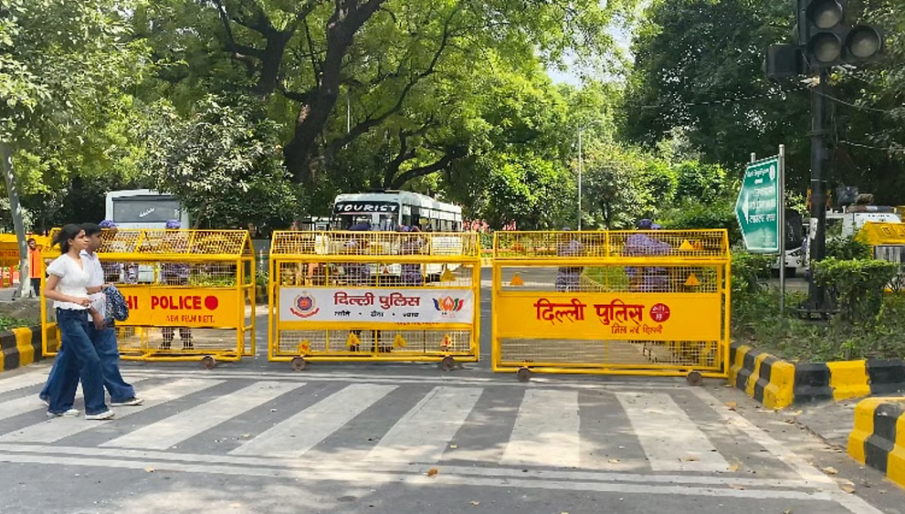 nationalherald2F2026-09-272Fgb7angi92Fjantar-mantar-barricade.PNG