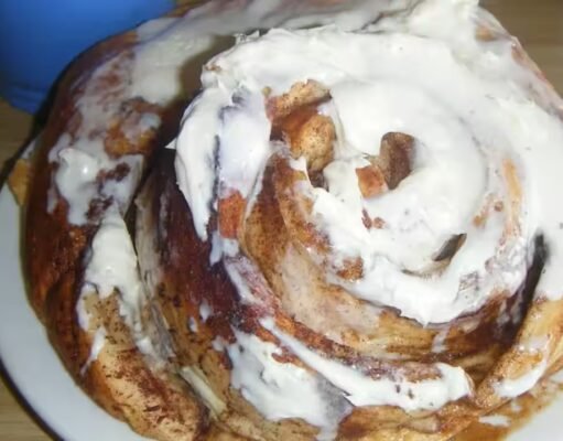 In 2022, four friends sold homemade cinnamon rolls through messages and local deliveries in Utah, four years later Sunshine Buns has raised $7 million and expanded onto Target shelves nationwide