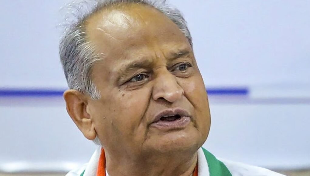 Gehlot urges Rajasthan govt to prepare for drought-like conditions Gehlot urges Rajasthan govt to prepare for drought-like conditions